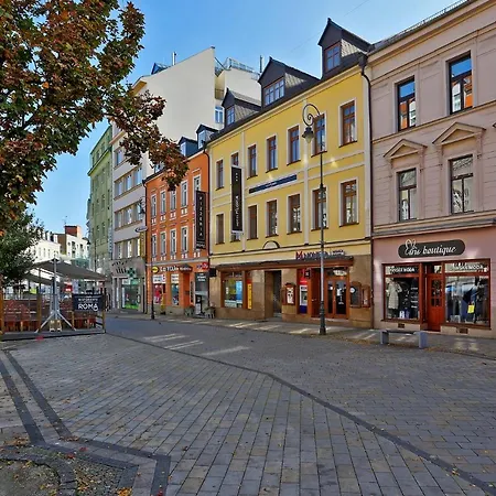 Hotel Pilgrim Karlovy Vary Exterior photo